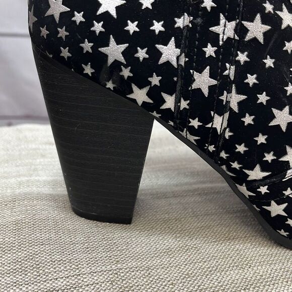 Express size 9 3 inch heeled boots black withe silver stars - brand new - Picture 3 of 7